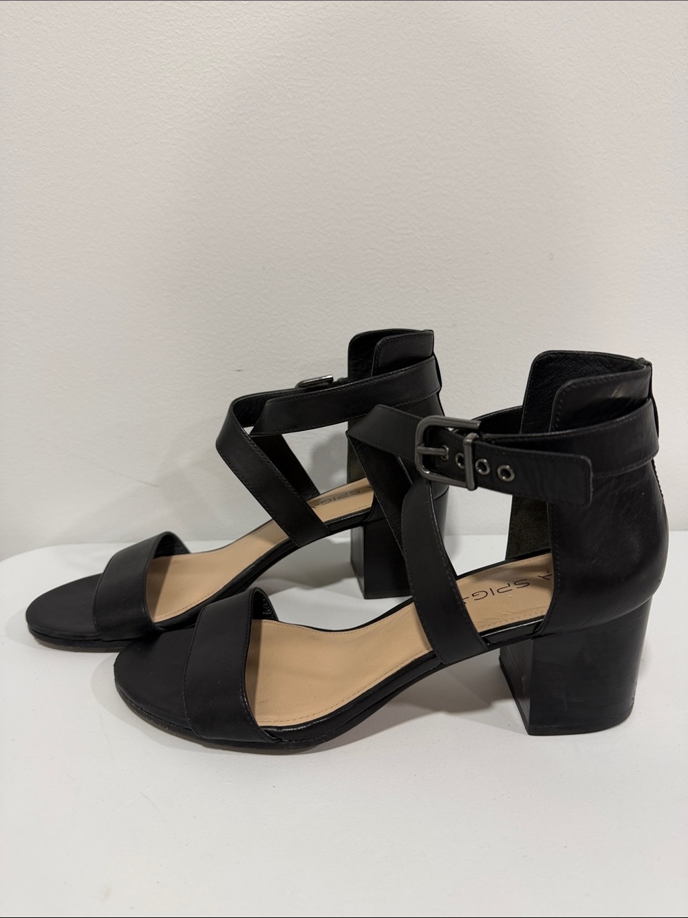 VIA SPIGA 8.5 Black Criss Cross Closed Block Heel Leather Sandals